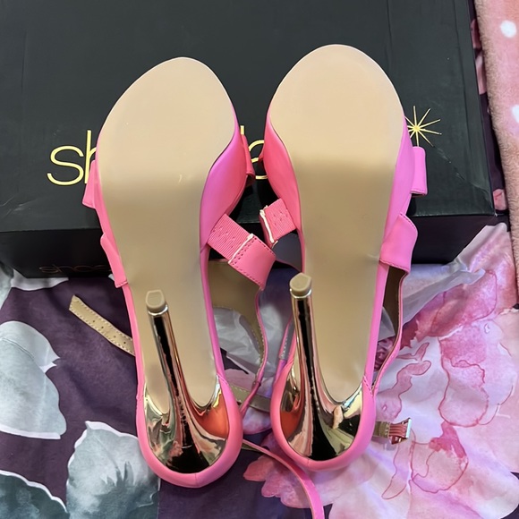 ShoeDazzle Elisabecka Heeled Sandals - Picture 4 of 4